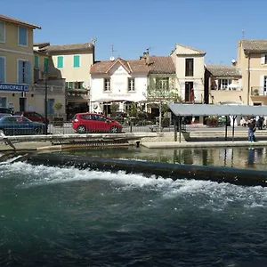 https://gite-au-coeur-de-provence.fr-provencehotel.com